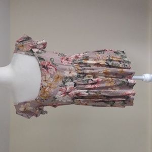 Blakeley rayon baby doll floral top. Size 1X Made in the USA